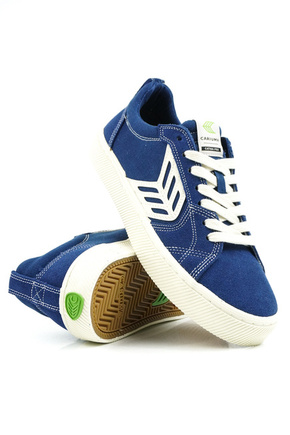 Cariuma boots - Catiba Pro (mystery blue/contrast thread ivory logo)