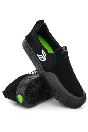 Cariuma Shoes - Slip On Skate Pro all black