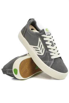 Cariuma boots - Catiba Pro (charcoal grey/contrast thred ivory logo)