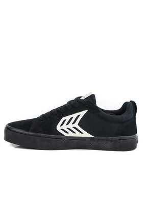 Buty Cariuma - Catiba Pro (all black/ivory logo)