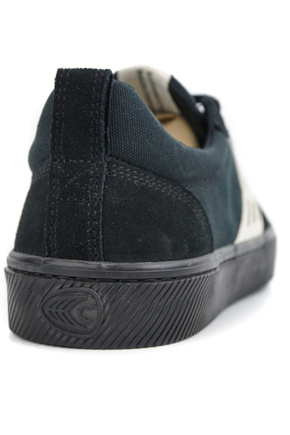 Buty Cariuma - Catiba Pro (all black/ivory logo)