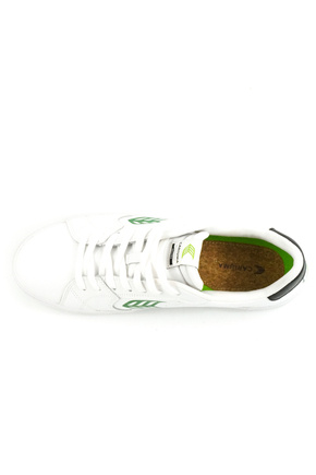 Buty Cariuma - SALVAS White Leather Green Logo and Black Sneaker 